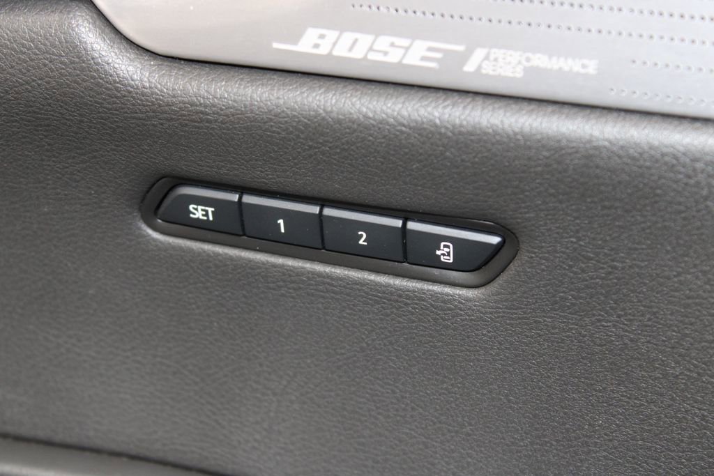 Used 2021 Cadillac XT6 Premium Luxury image 27