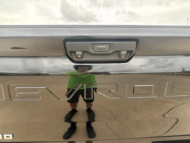 Used 2022 Chevrolet Silverado 3500 High Country w/ Z71 Off-Road Package AWD/4WD image 30