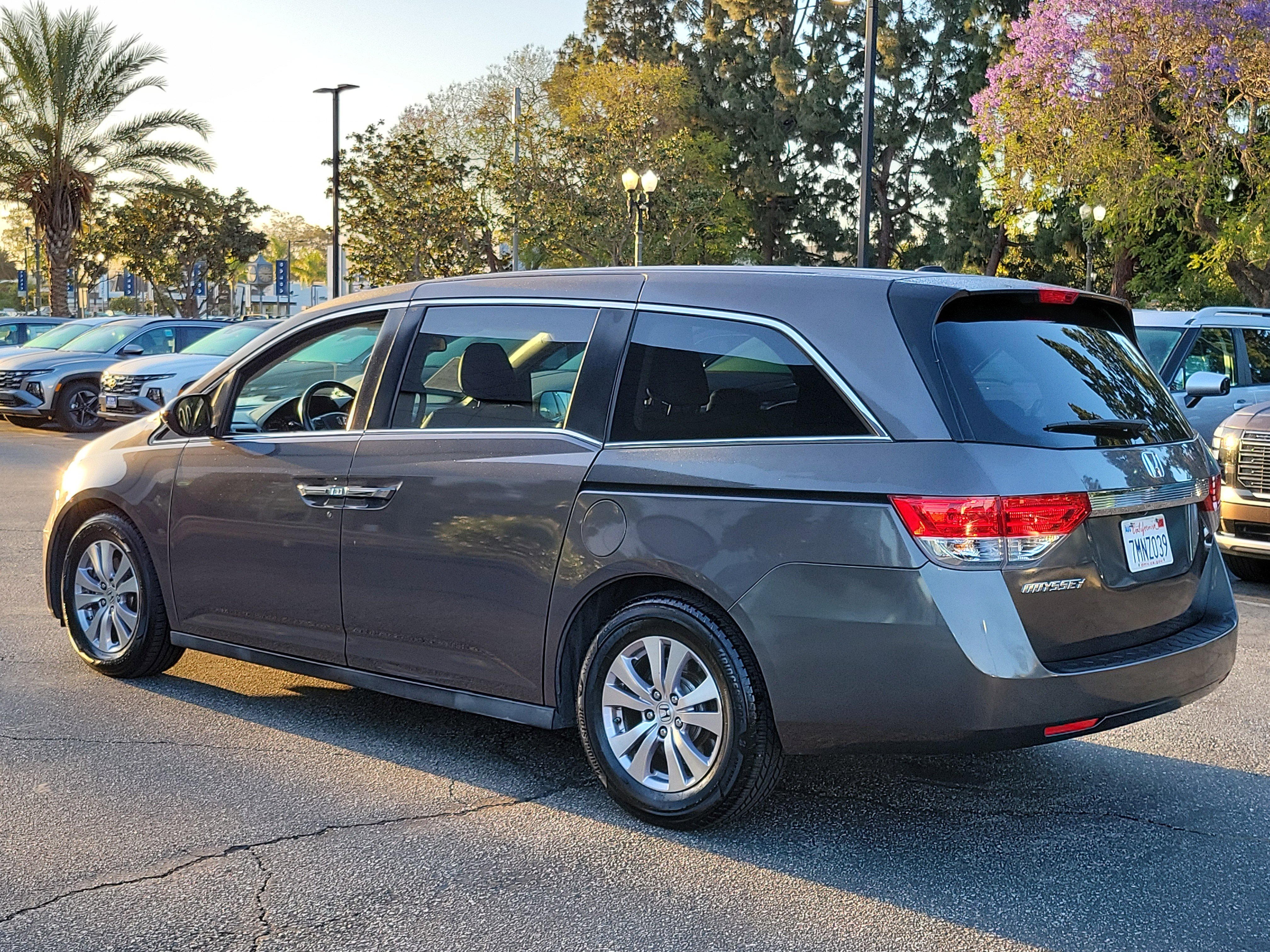 Used 2015 Honda Odyssey EX-L image 30