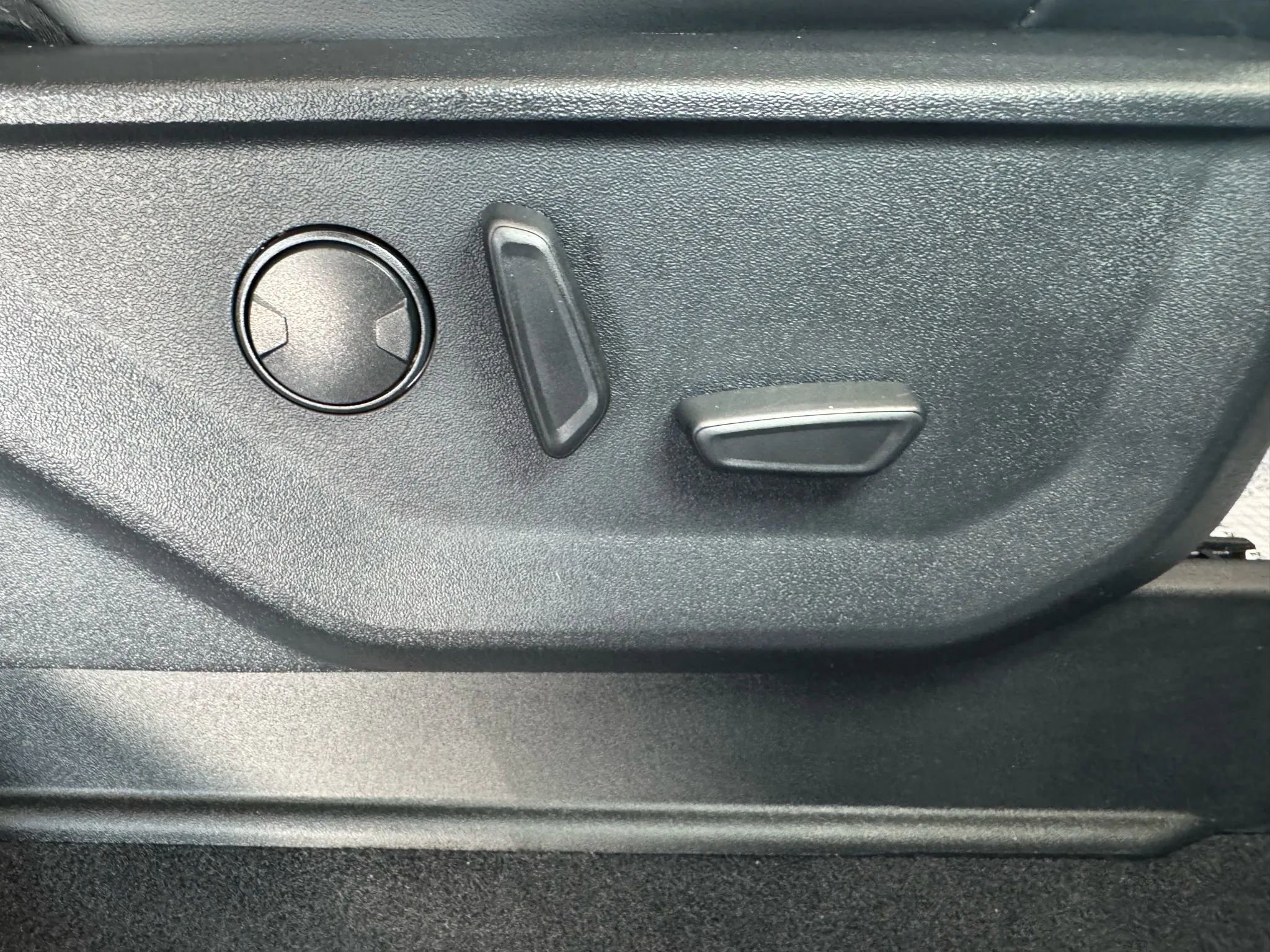 Used 2023 Ford F150 Tremor w/ Equipment Group 402A High image 15