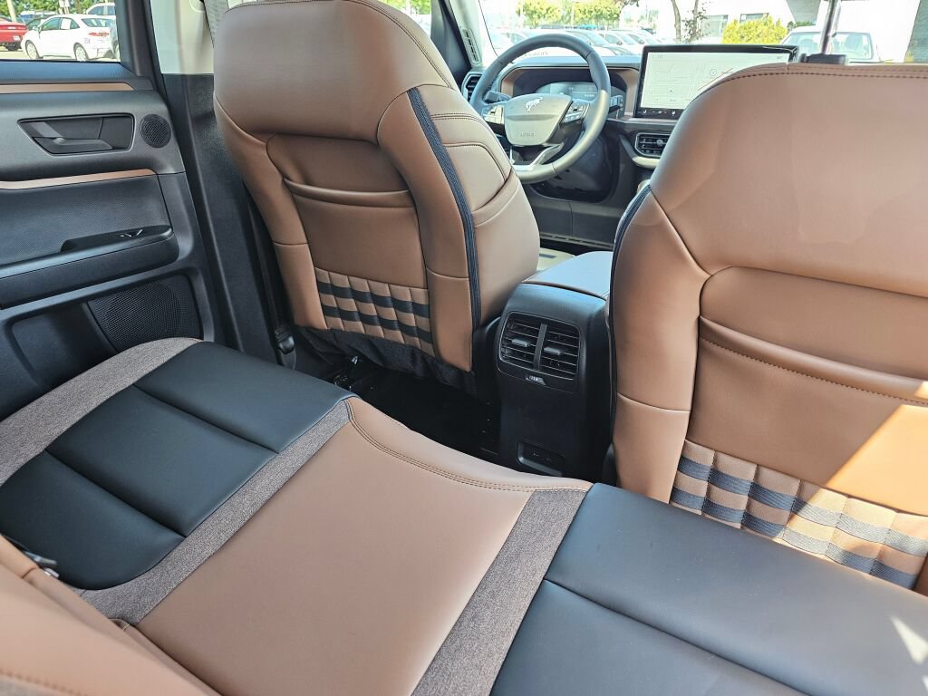New 2026 Ford Bronco Sport Outer Banks w/ Outer Banks Tech Package+ AWD/4WD image 15