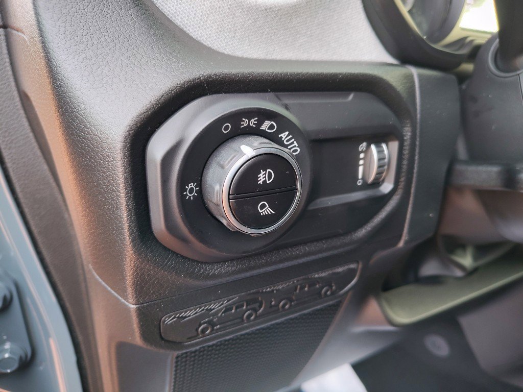 New 2026 Jeep Gladiator Sport AWD/4WD image 14