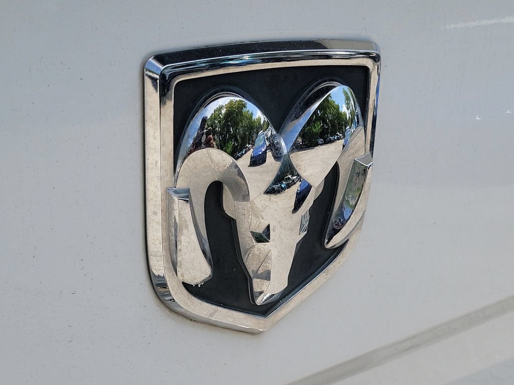 Used 2014 RAM 2500 Tradesman w/ Chrome Appearance Group AWD/4WD image 10