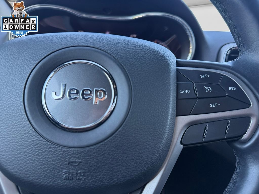 Used 2021 Jeep Grand Cherokee Laredo AWD/4WD image 26