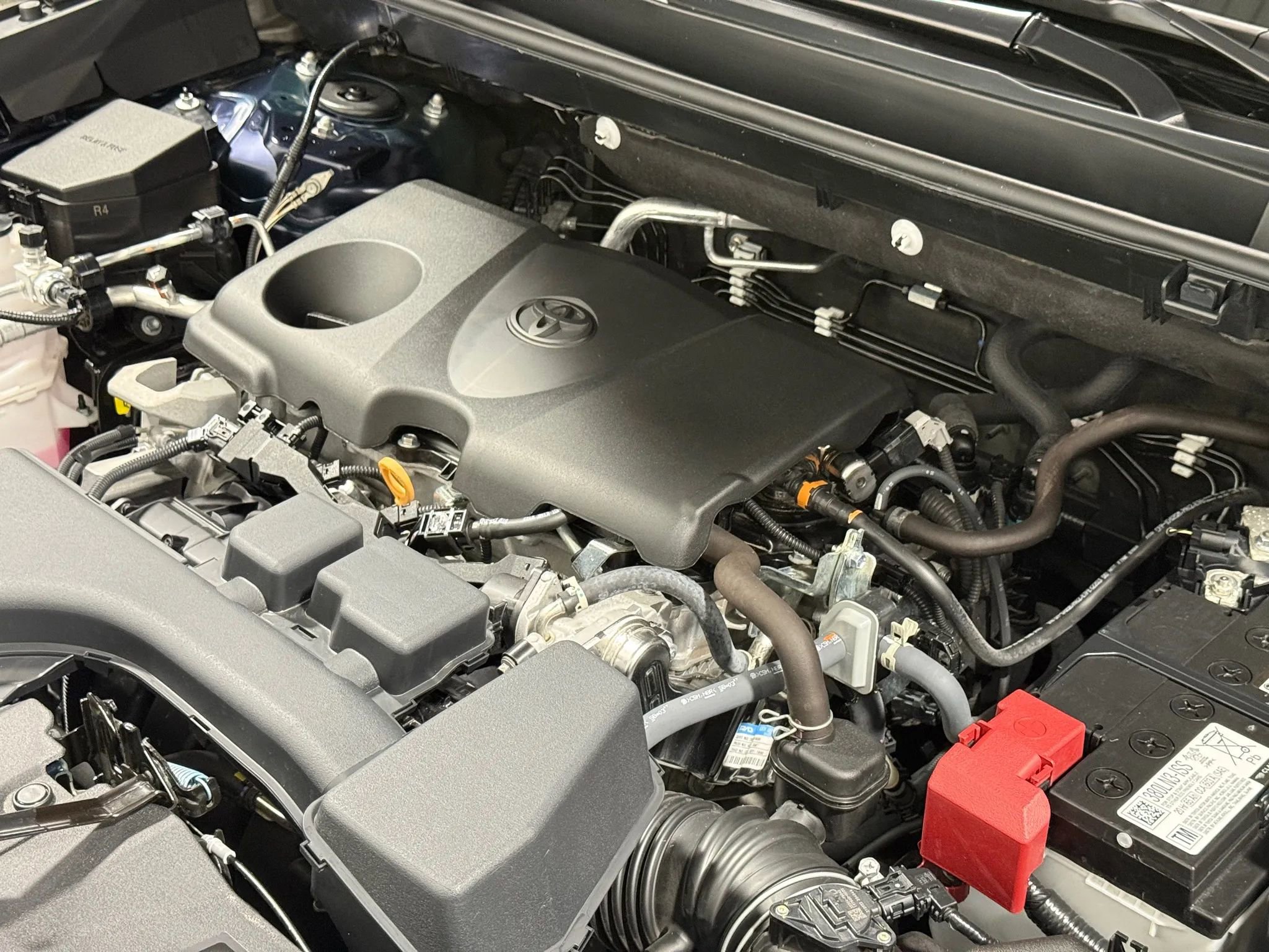 Used 2022 Toyota RAV4 XLE w/ Convenience Package image 71