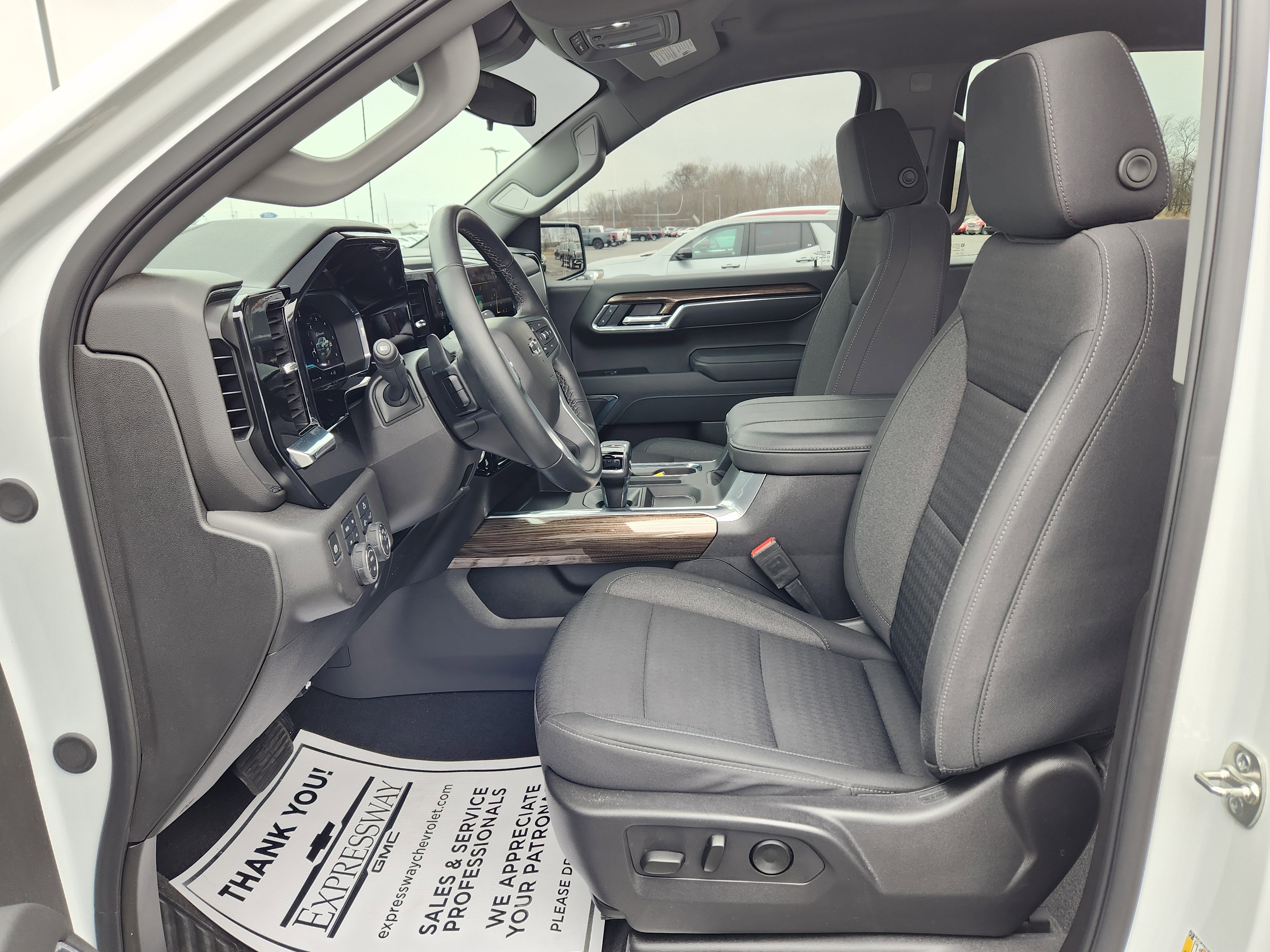 Used 2025 Chevrolet Silverado 1500 LT Trail Boss image 12
