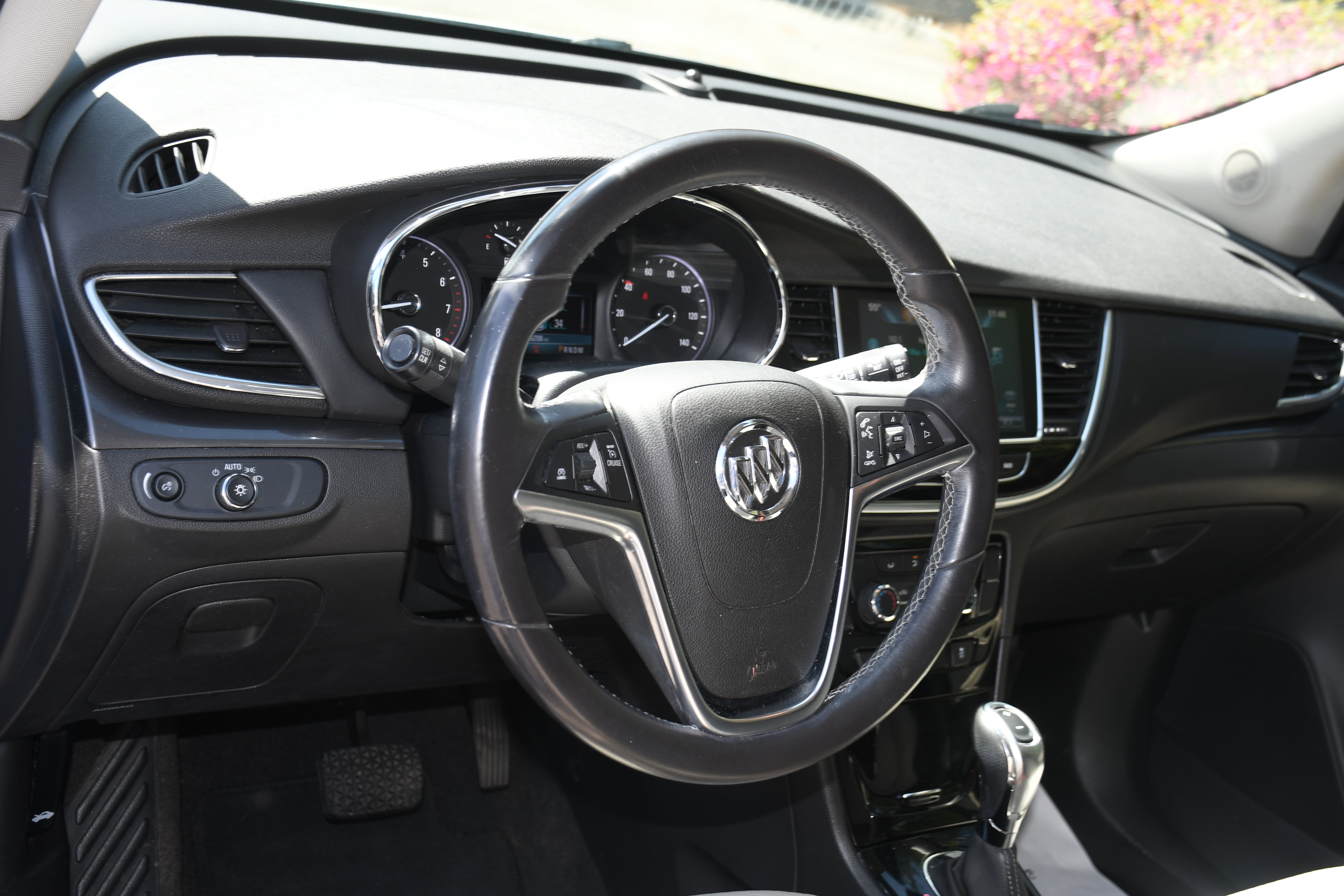 Used 2017 Buick Encore Preferred image 8