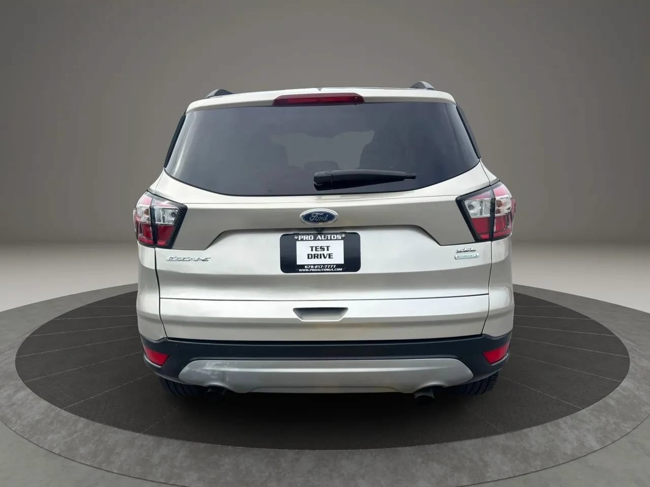 Used 2018 Ford Escape SEL FWD image 6