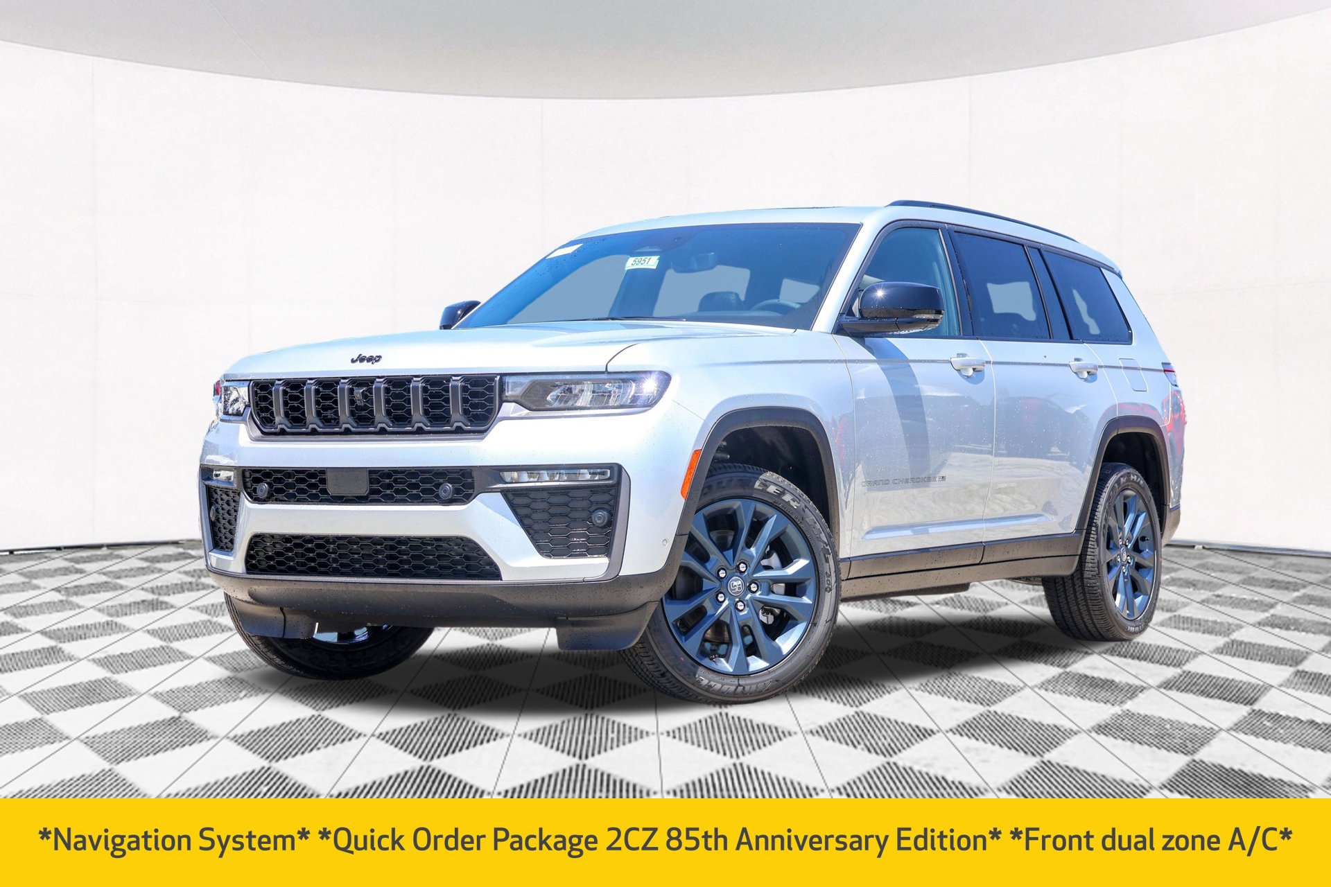 New 2026 Jeep Grand Cherokee L Limited AWD/4WD image 2