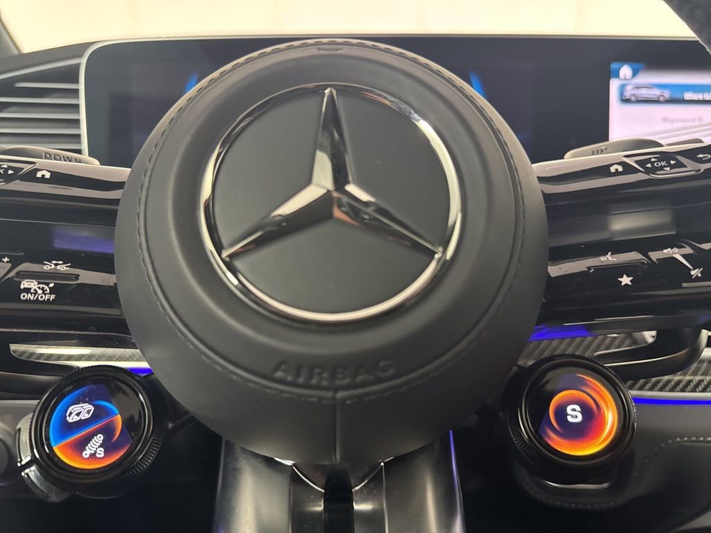 Certified 2025 Mercedes-Benz GLS 63 AMG 4MATIC image 35
