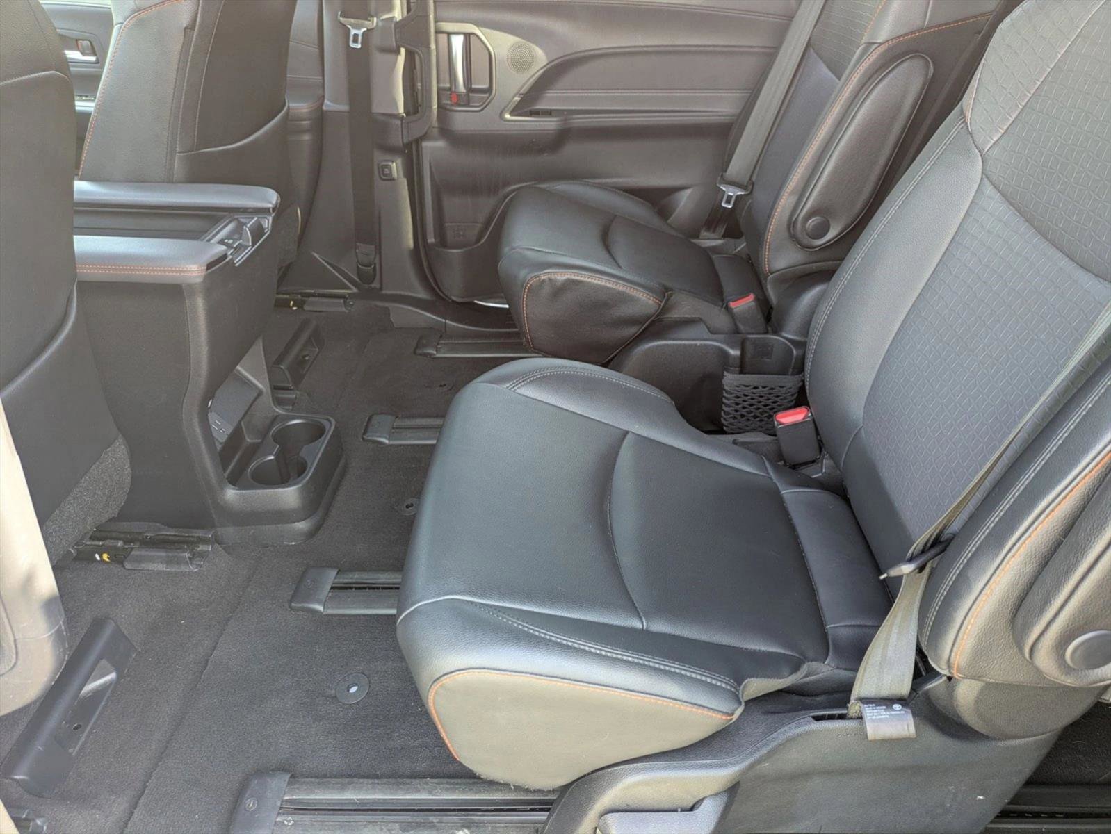 Used 2021 Toyota Sienna XSE w/ XSE Plus Package FWD image 20