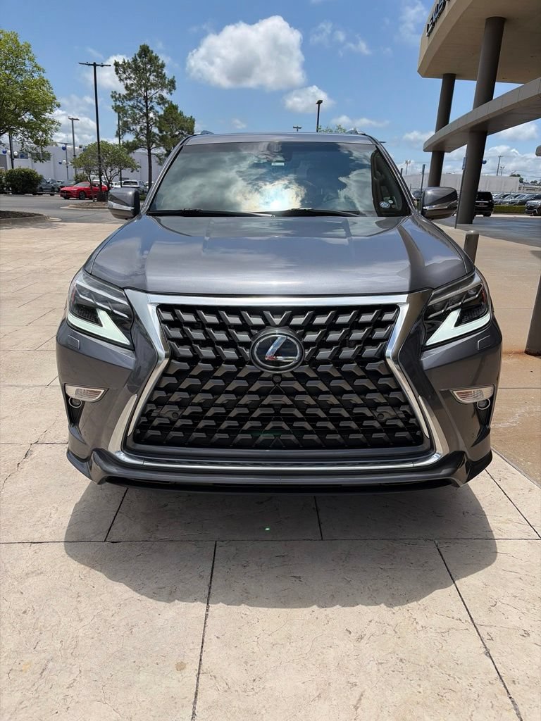 Used 2022 Lexus GX 460 Luxury w/ Sport Design Package AWD/4WD image 6