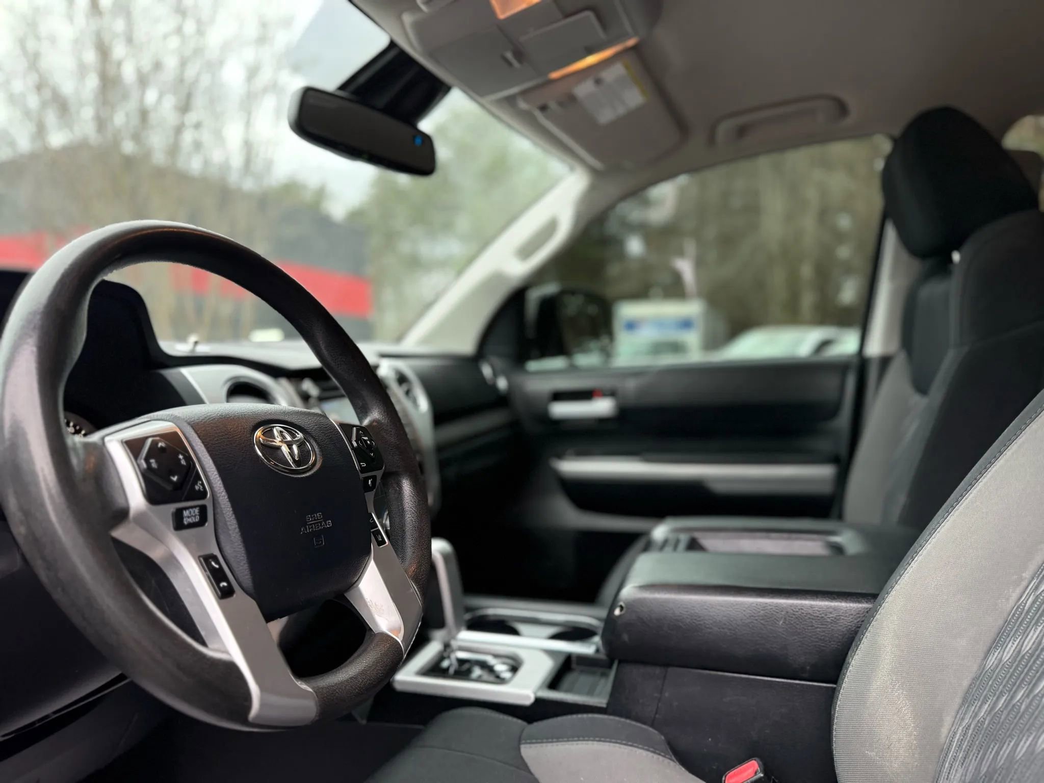 Used 2018 Toyota Tundra SR5 w/ SR5 Upgrade Package image 22