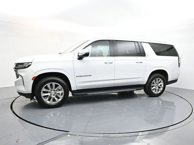 Used 2023 Chevrolet Suburban Premier image 3