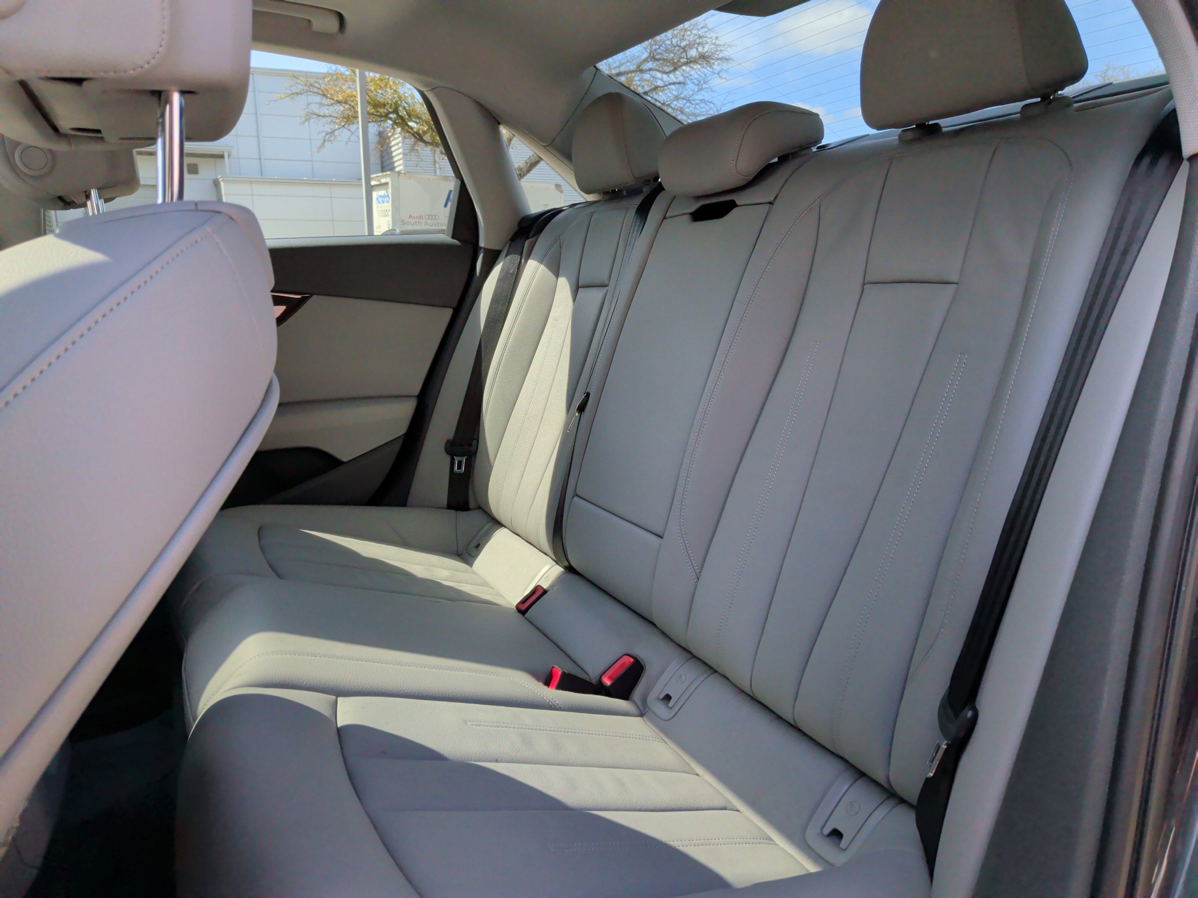 Used 2019 Audi A4 2.0T Premium w/ Convenience Package image 30