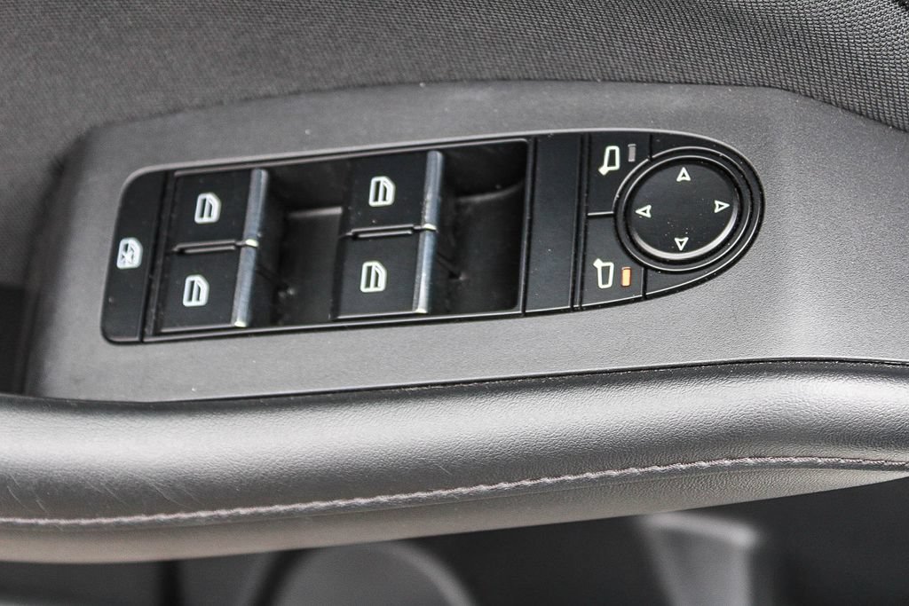 Used 2020 MAZDA MAZDA3 Sedan FWD image 20
