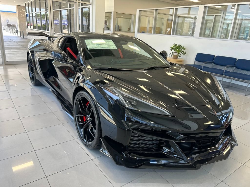 New 2027 Chevrolet Corvette Z06 RWD image 3