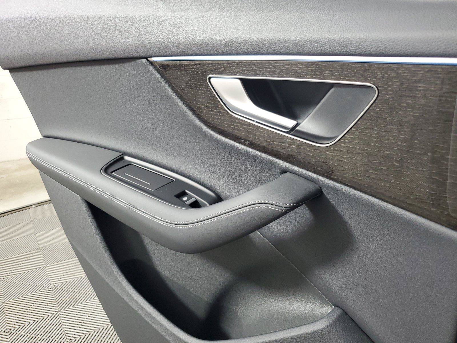 New 2026 Audi Q7 2.0T Premium Plus AWD/4WD image 18