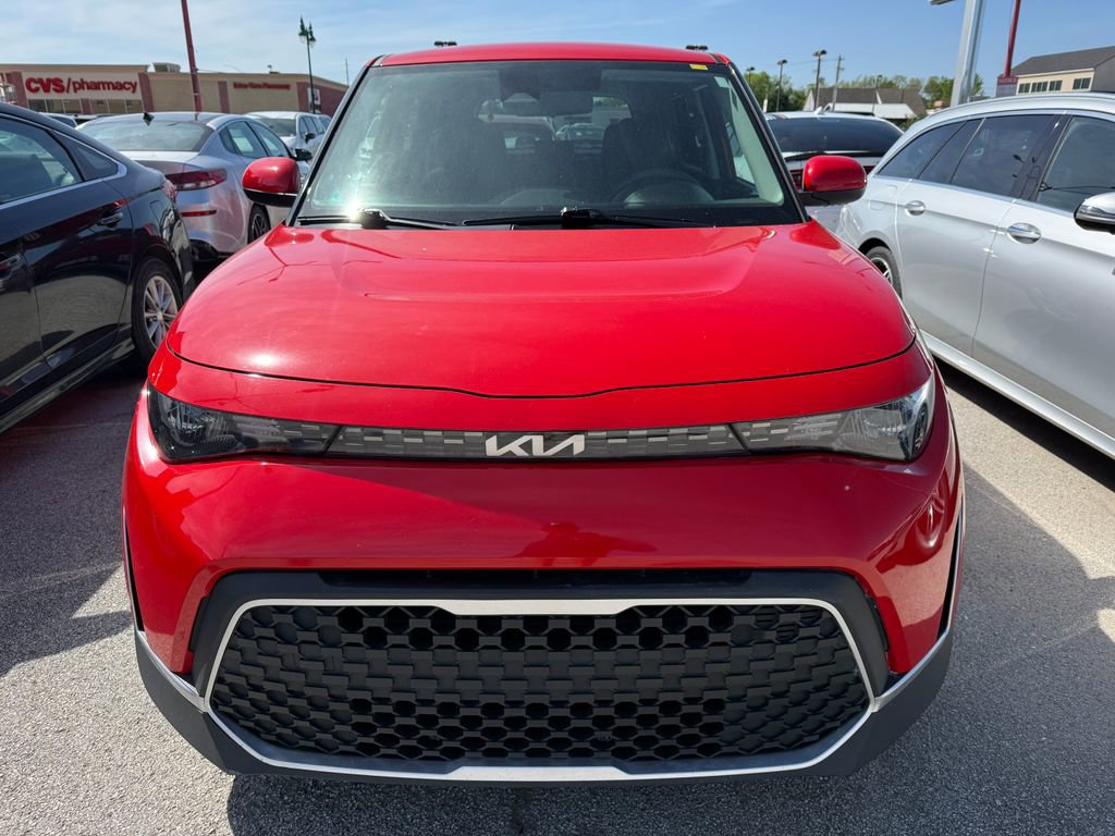 Used 2025 Kia Soul LX w/ LX Technology Package FWD image 26