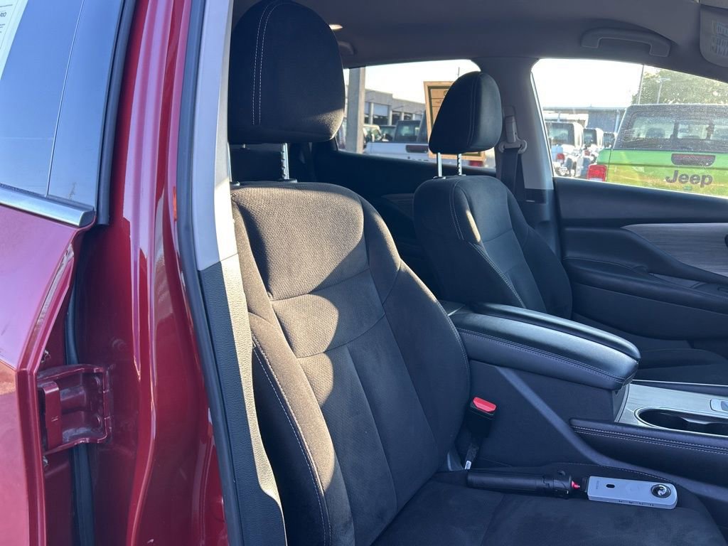 Used 2018 Nissan Murano SV FWD image 23