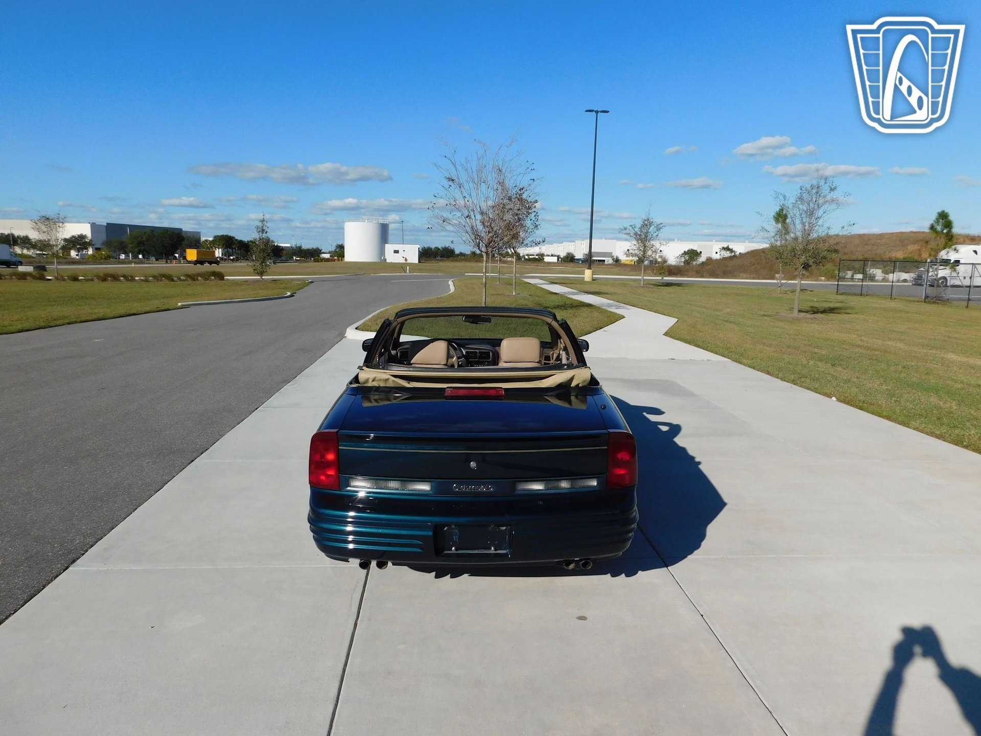 Used 1995 Oldsmobile Cutlass Supreme Convertible image 17