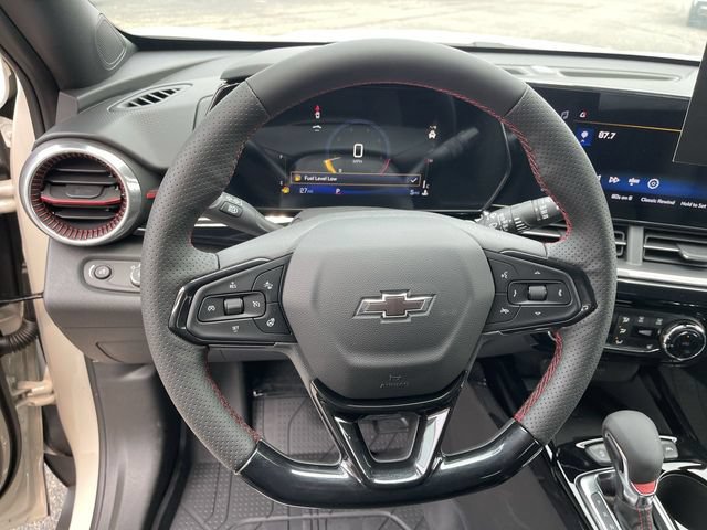 New 2026 Chevrolet Trax RS w/ Sunroof Package FWD image 14