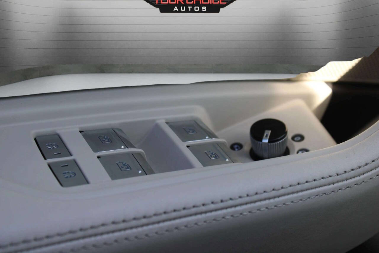 Used 2019 Audi e-tron Prestige image 31