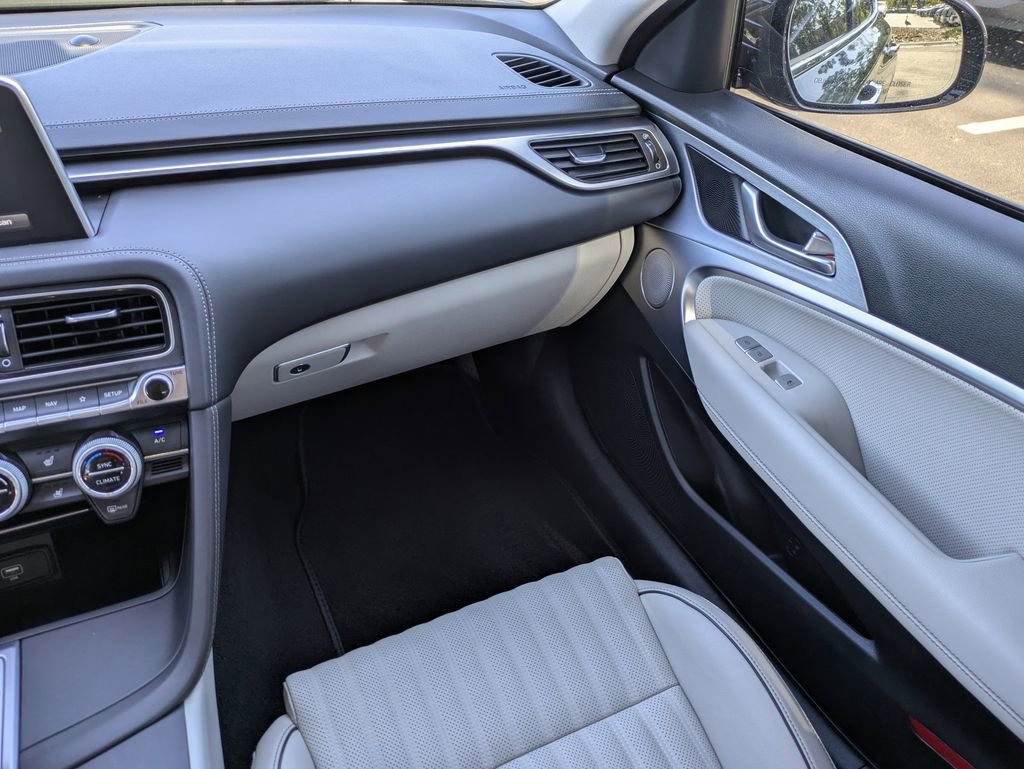 Used 2019 Genesis G70 2.0T Advanced w/ Elite Package image 16