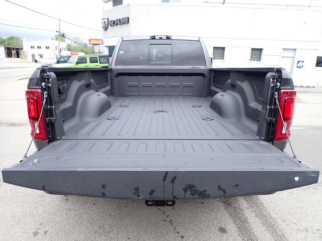 New 2026 RAM 3500 Laramie AWD/4WD image 5