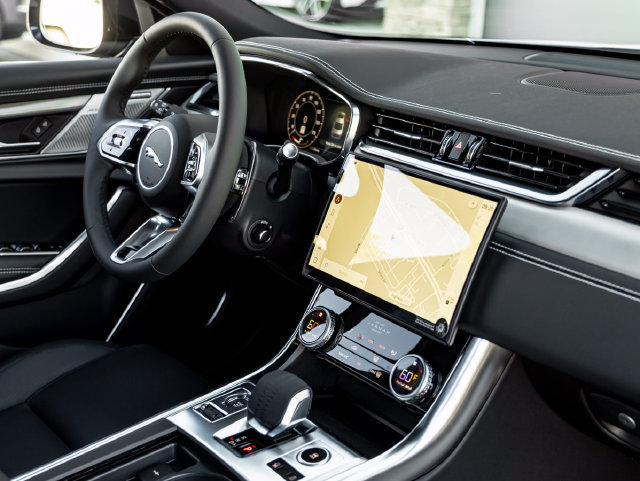New 2024 Jaguar XF R-Dynamic SE AWD/4WD image 31