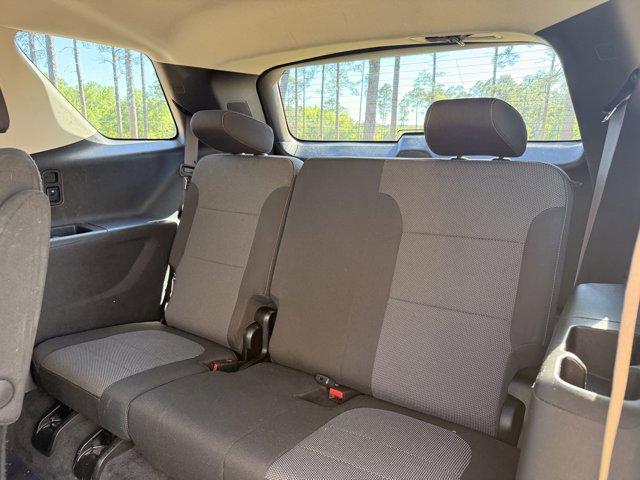 Used 2019 Chevrolet Traverse LT FWD image 27