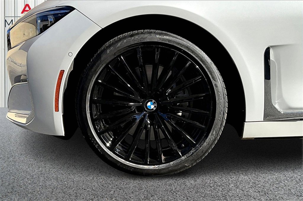 Used 2022 BMW 750i xDrive 750i xDrive w/ Executive Package image 34