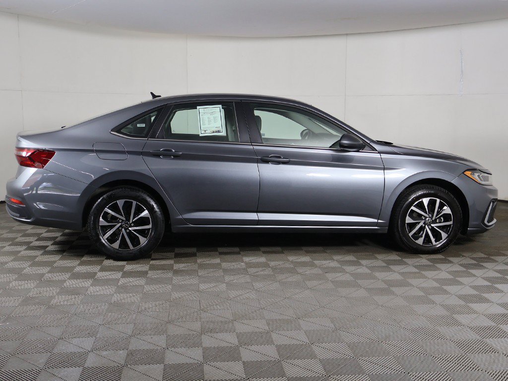 Used 2025 Volkswagen Jetta S FWD image 17