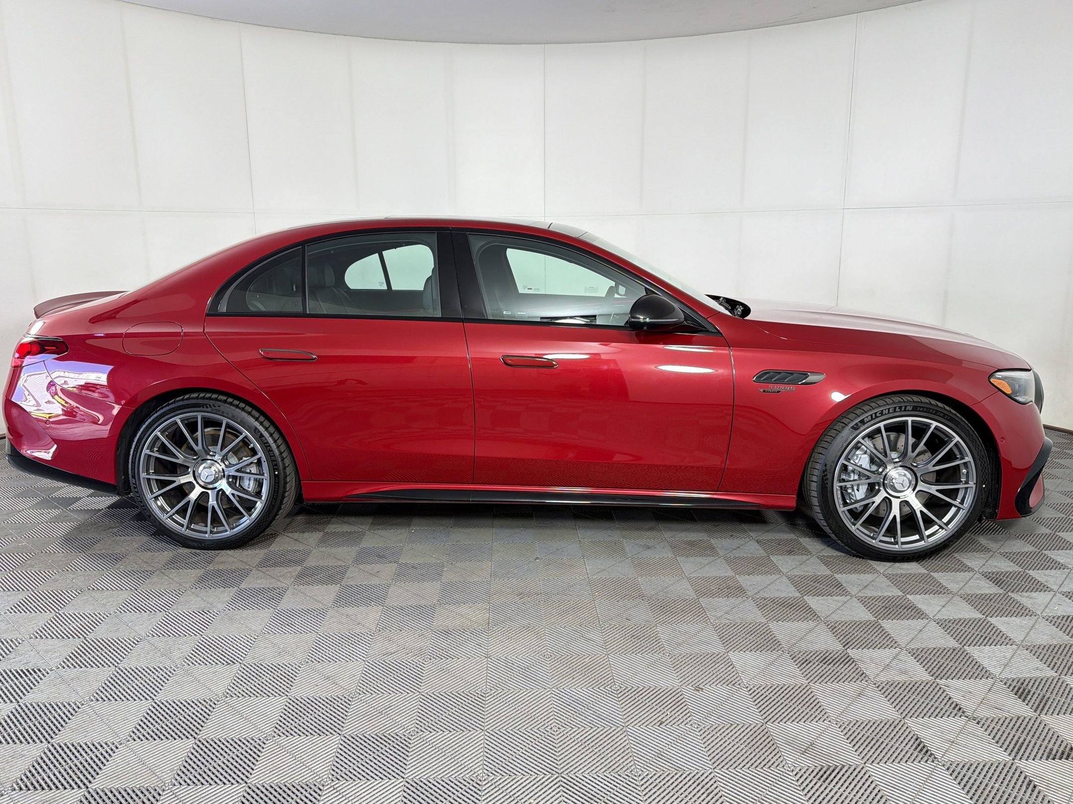 New 2026 Mercedes-Benz E 53 AMG e 4MATIC Sedan image 8