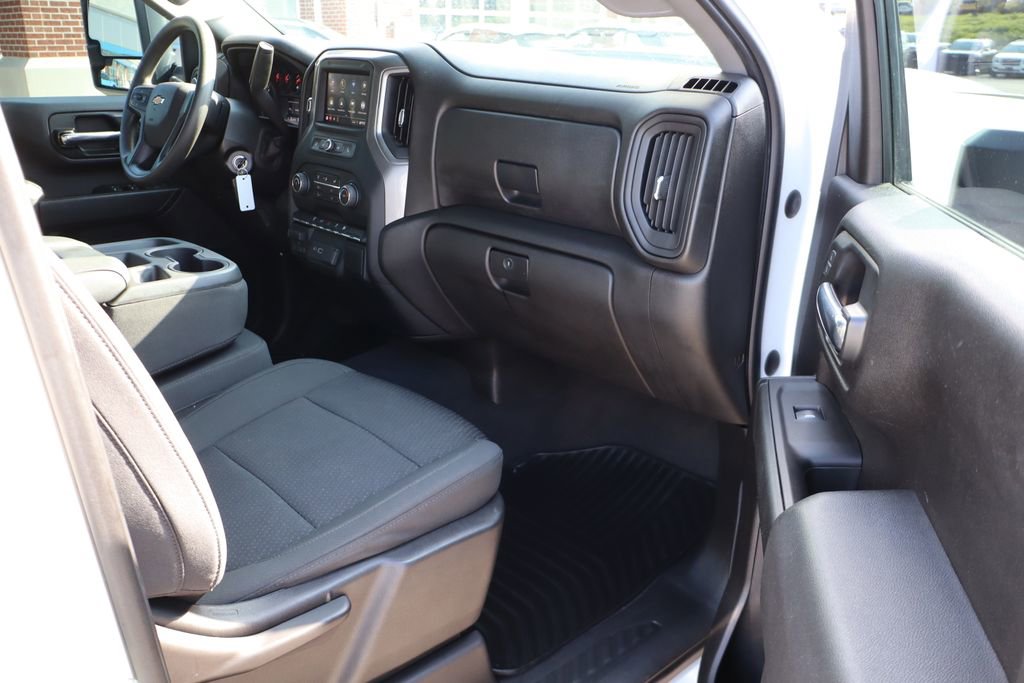 Used 2022 Chevrolet Silverado 2500 Custom w/ Custom Value Package image 45