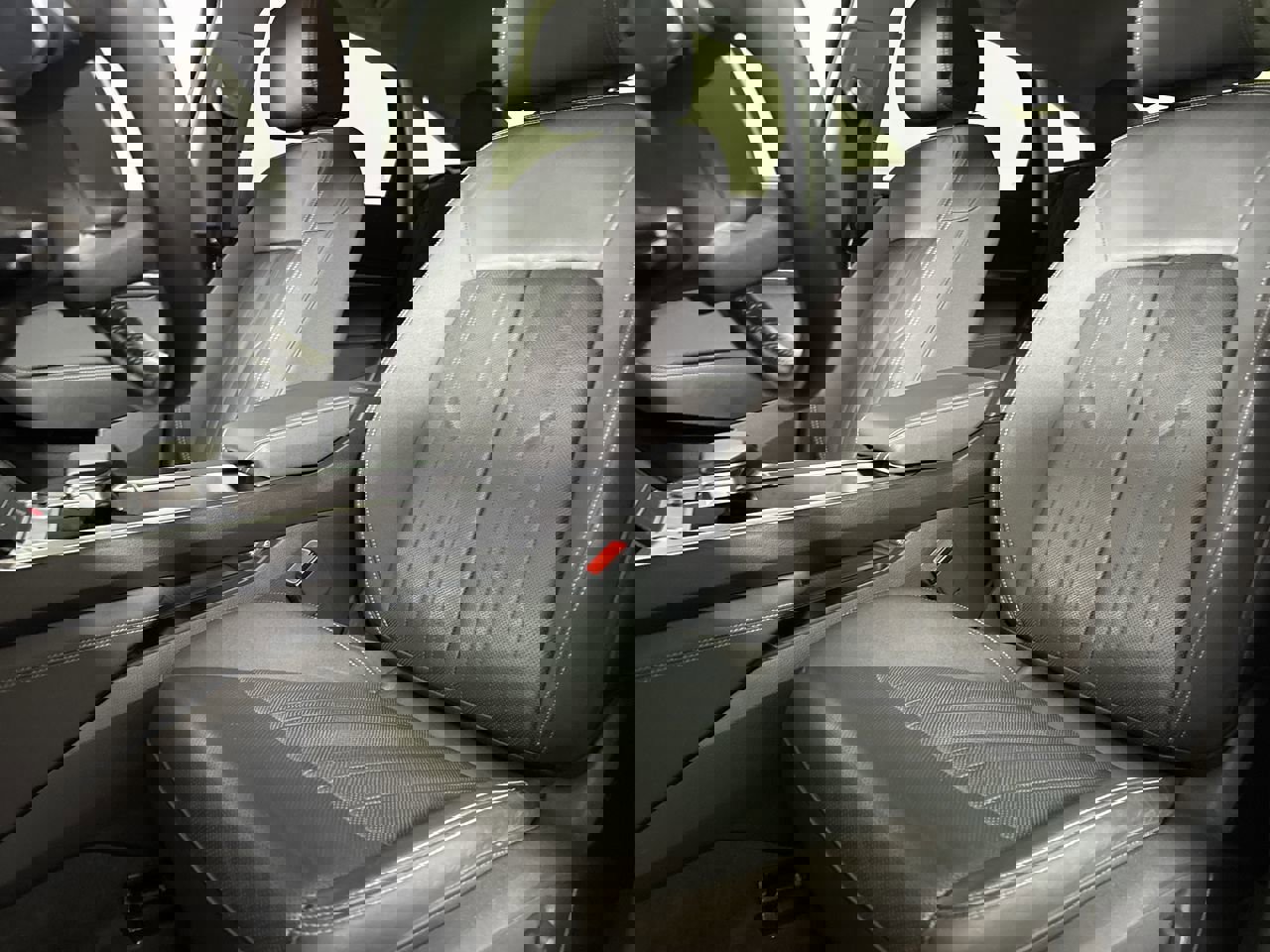 Used 2020 Audi e-tron Premium Plus image 26