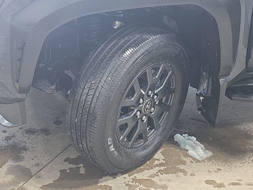 Used 2025 Toyota 4Runner SR5 image 30