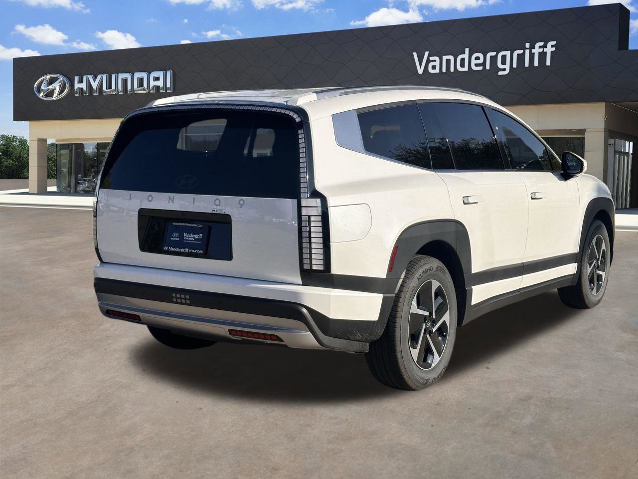 New 2026 Hyundai Ioniq 9 S image 11