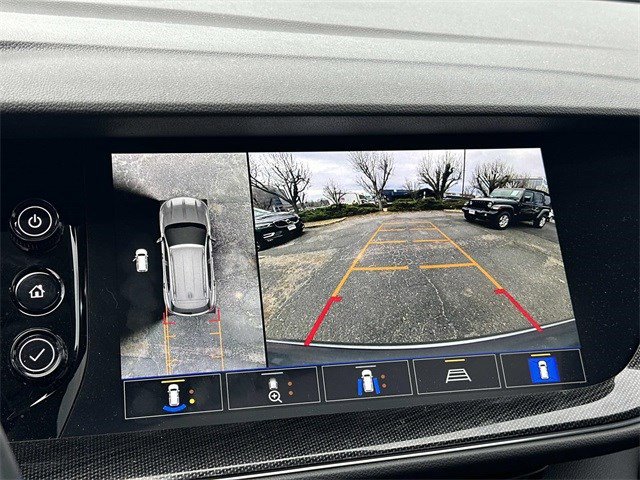 Used 2022 Buick Envision Essence w/ Technology Package I image 23
