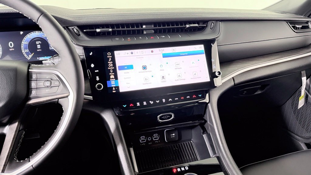 New 2027 Jeep Grand Cherokee L Limited AWD/4WD image 23