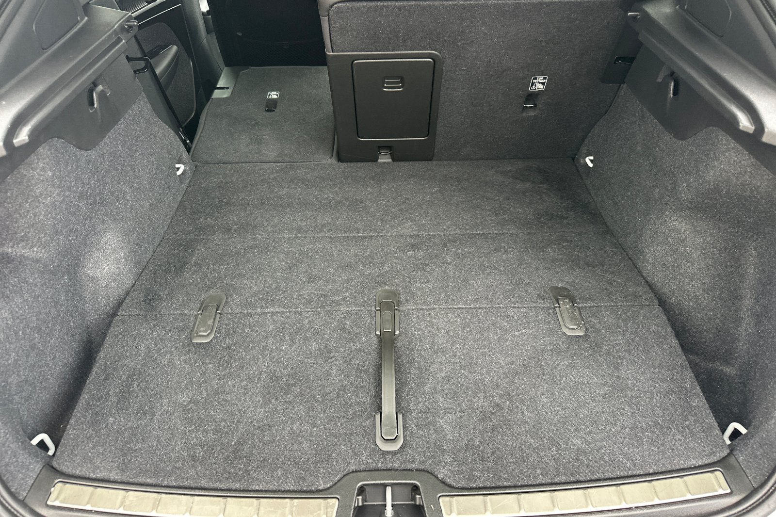 Certified 2023 Volvo C40 P8 Recharge Plus AWD/4WD image 17
