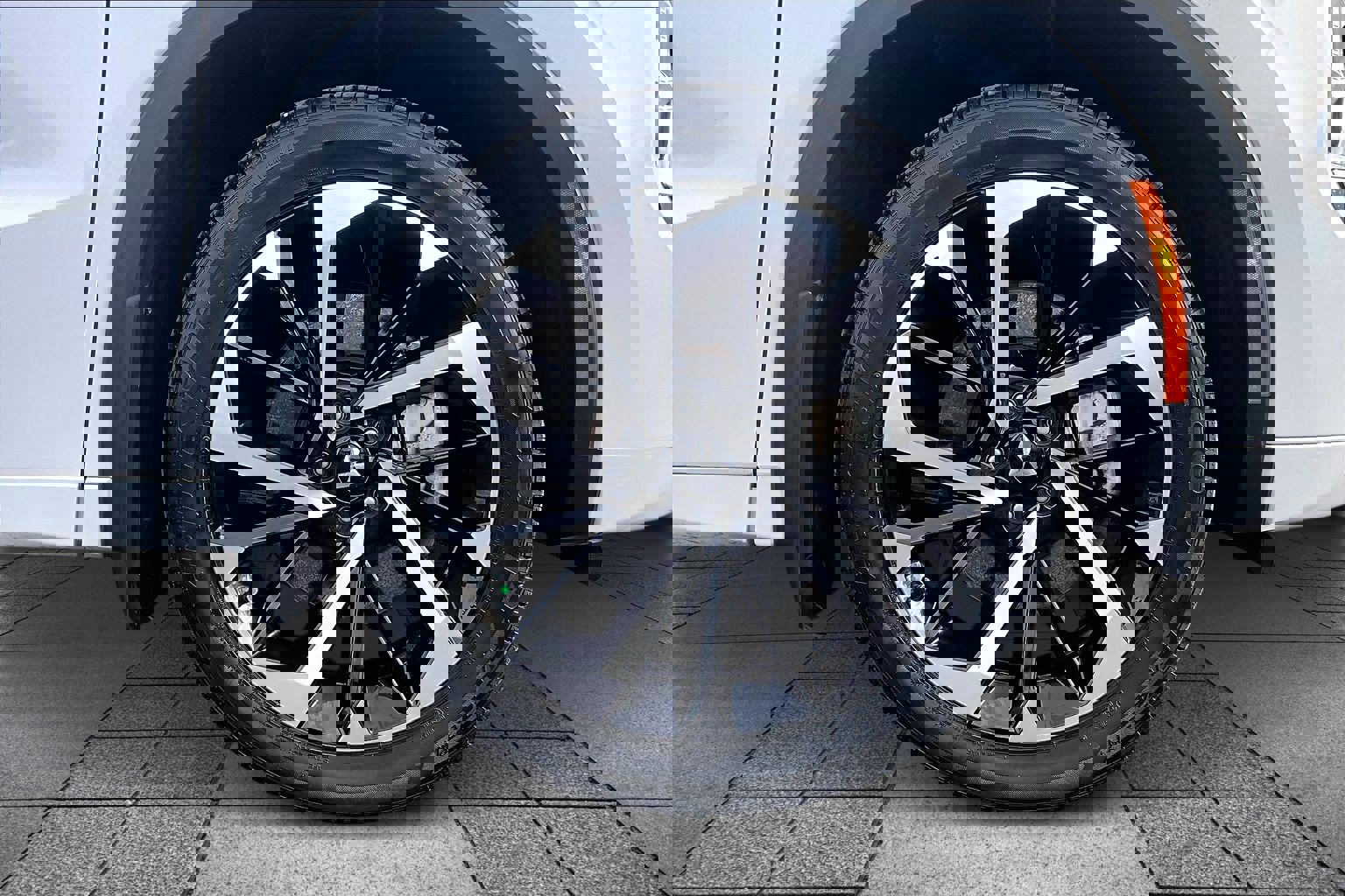 Used 2023 Mitsubishi Outlander SEL image 8