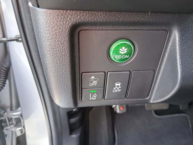 Used 2019 Honda HR-V EX image 16
