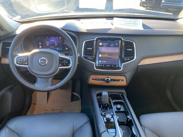 Used 2025 Volvo XC90 B5 Plus image 2