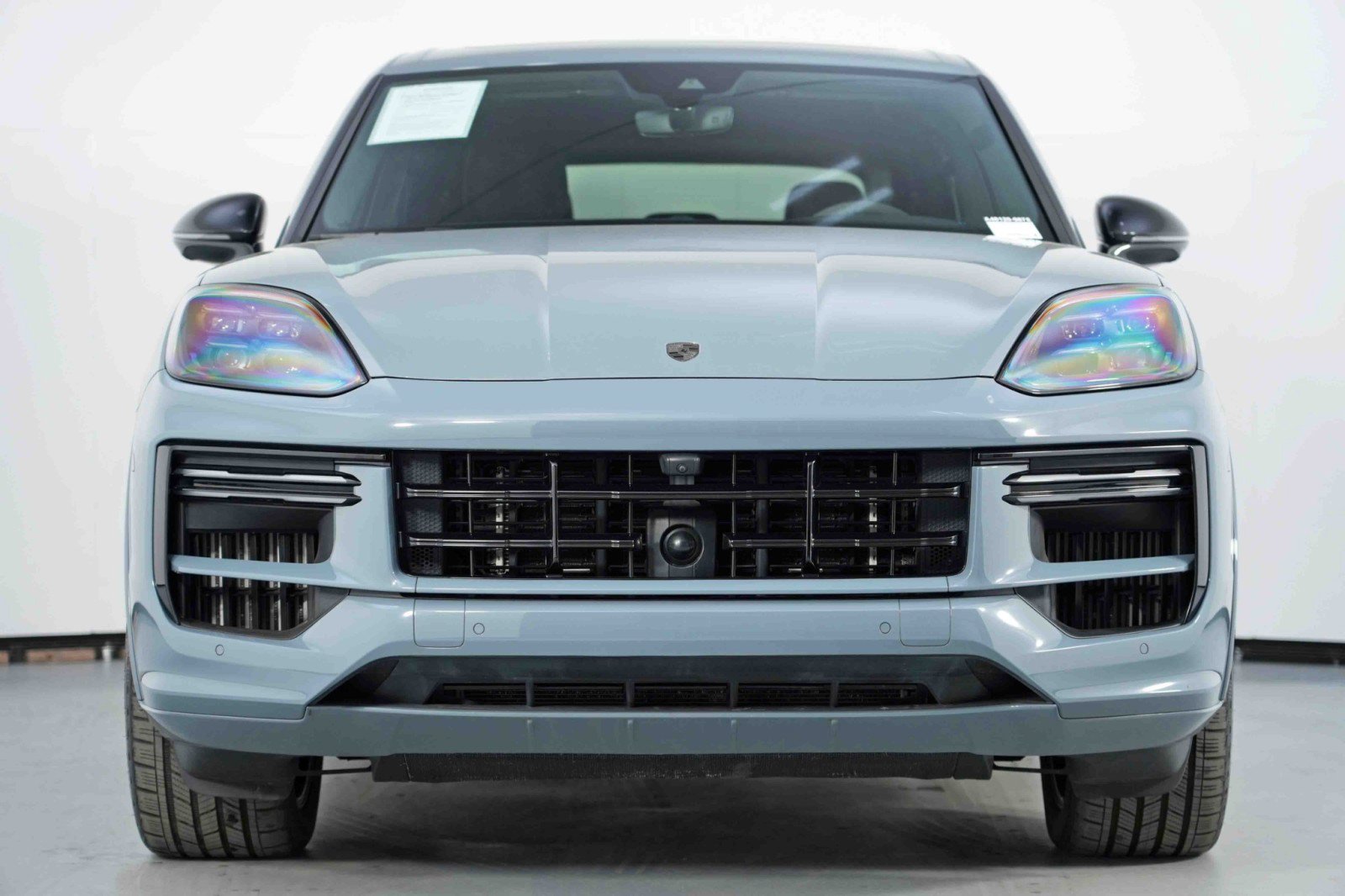 Used 2024 Porsche Cayenne Turbo AWD/4WD image 7
