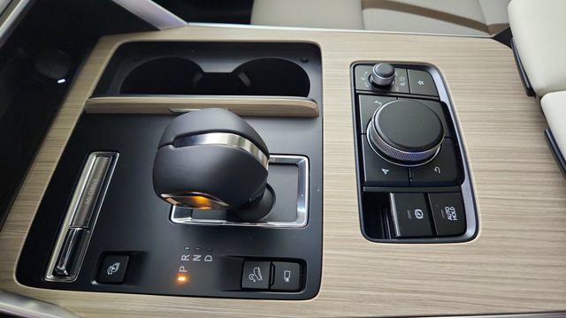 New 2026 MAZDA CX-90 Plug-In Hybrid w/ Premium Plus AWD/4WD image 17