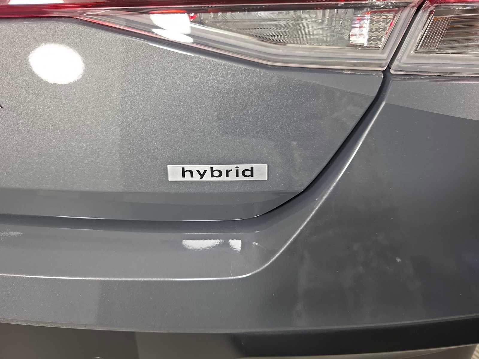 Used 2024 Hyundai Elantra Limited image 10