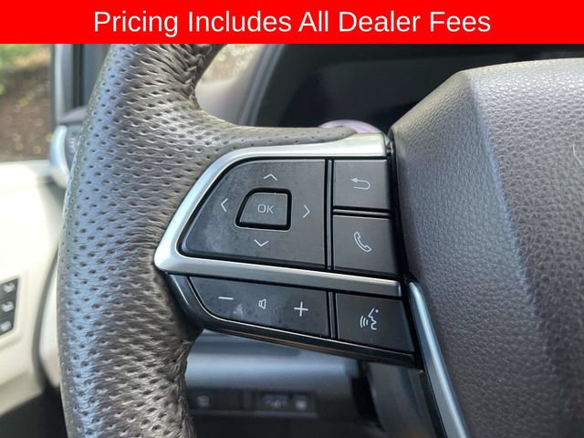 Used 2023 Toyota Sienna Platinum AWD/4WD image 29