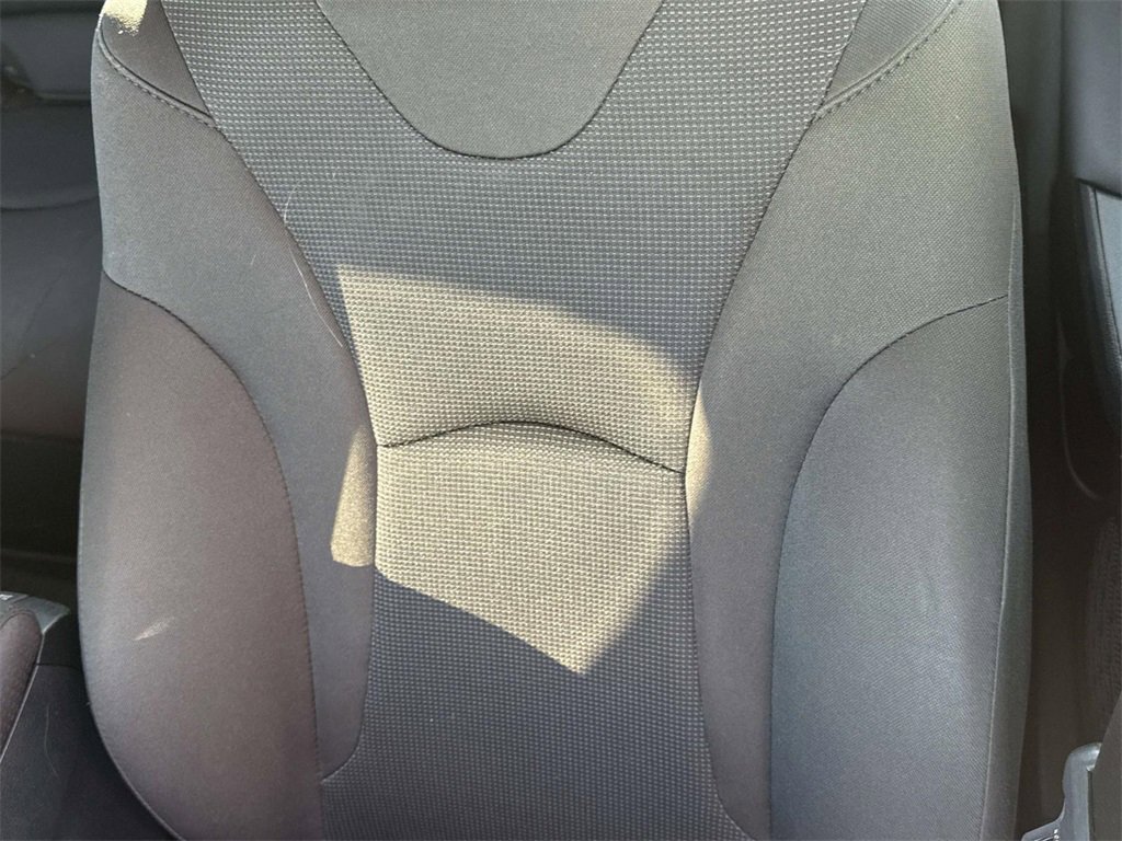 Certified 2020 Toyota Prius L Eco image 28