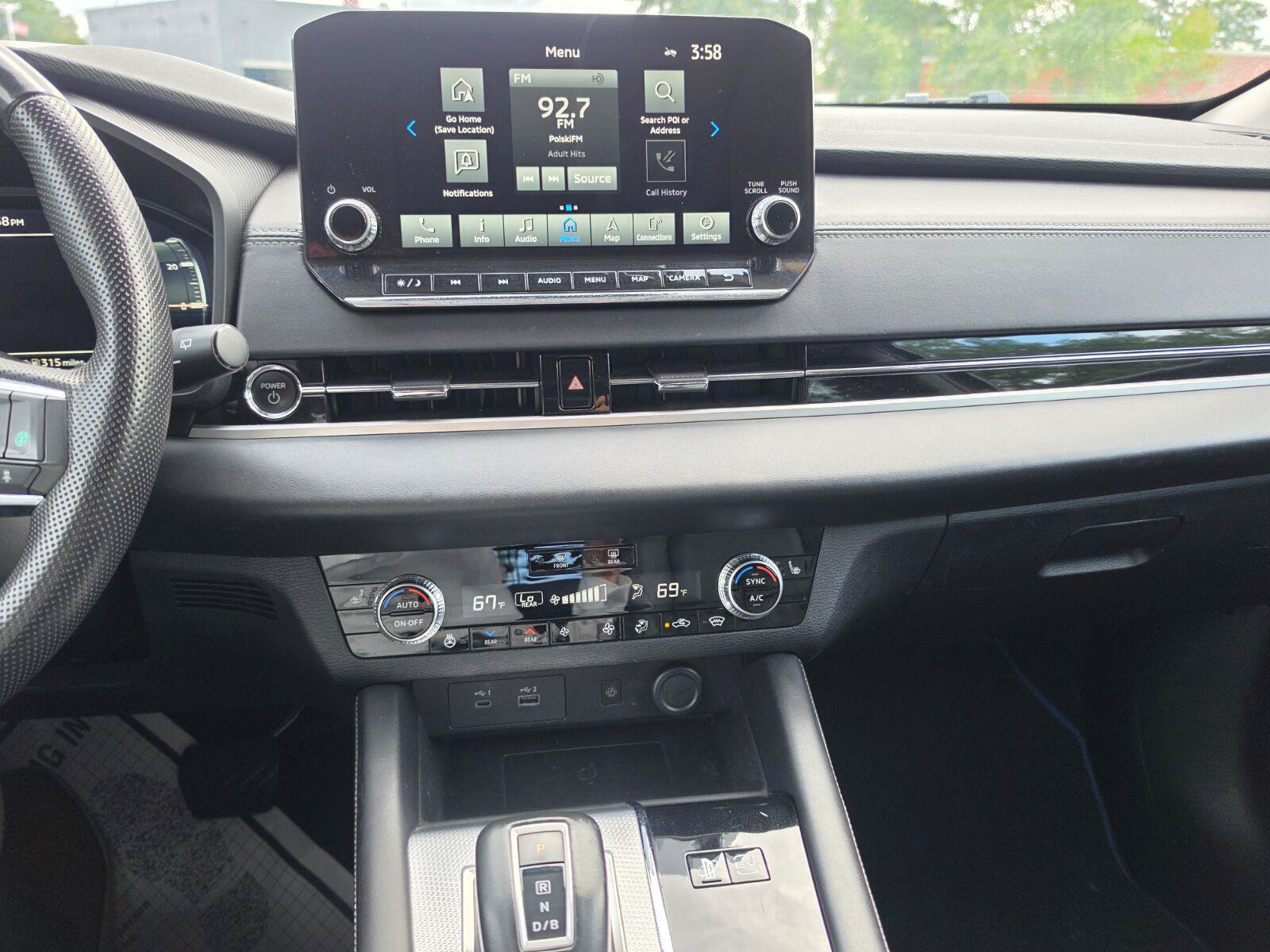 Used 2024 Mitsubishi Outlander 4WD Plug-In Hybrid image 12
